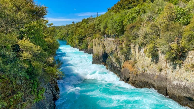 huka falls image